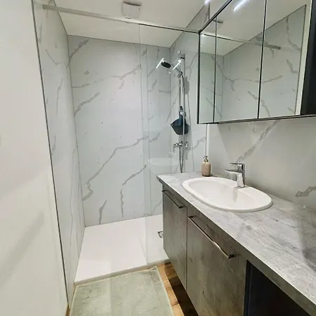 Appartamento Neu! Wohnen & Erholen Im Wunderschoenen Graz-mariatrost